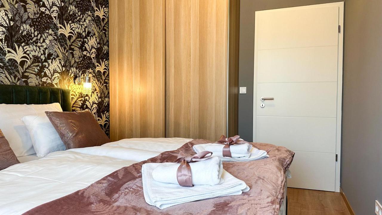Linden Apartman 107 Glamour (Adults Only) Mosonmagyarovar Exterior photo